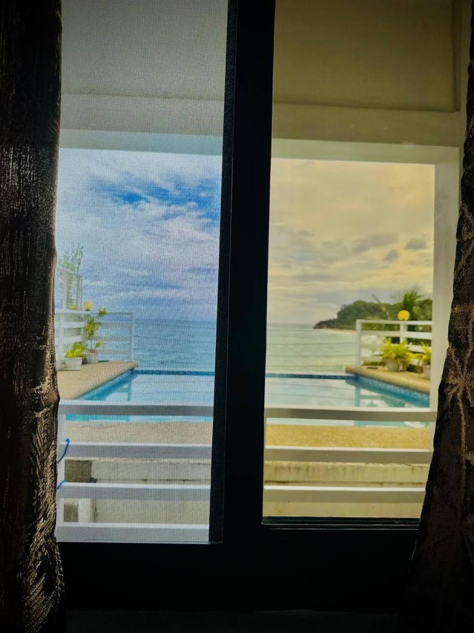 Playa Blanca Beach Resort (Adults Only) Puerto Galera Exterior foto